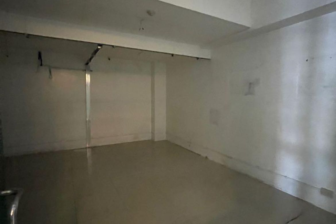 Commercial for Sale in Highway Hills, Mandaluyong, Metro Manila near MRT-3 Boni – photo 3