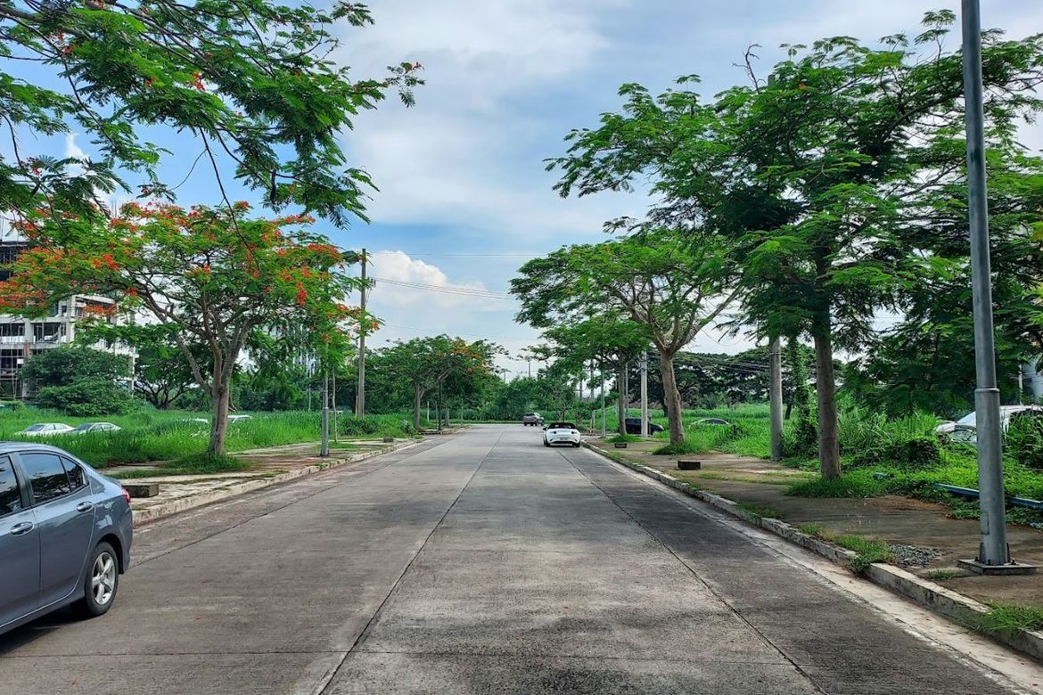 Commercial for Sale in Loma, Biñan, Laguna