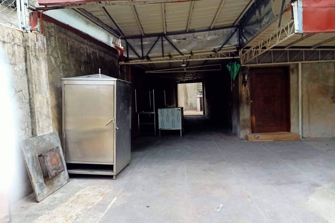 Commercial for Sale in Malamig, Mandaluyong, Metro Manila near MRT-3 Boni – photo 2