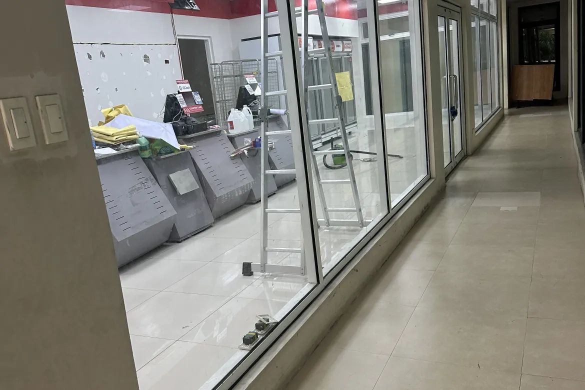 Commercial for Sale in Manila, Metro Manila near LRT-1 Doroteo Jose – photo 2