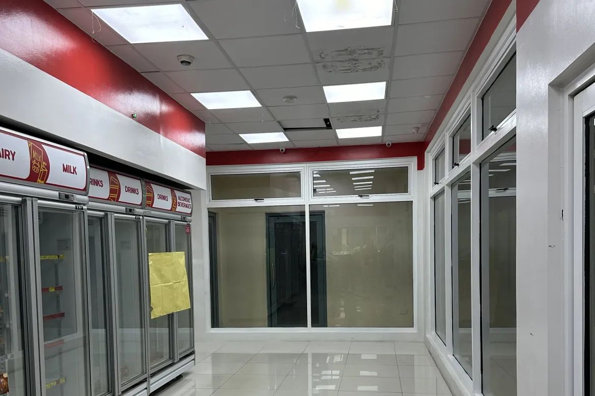 Commercial for Sale in Manila, Metro Manila near LRT-1 Doroteo Jose – photo 5