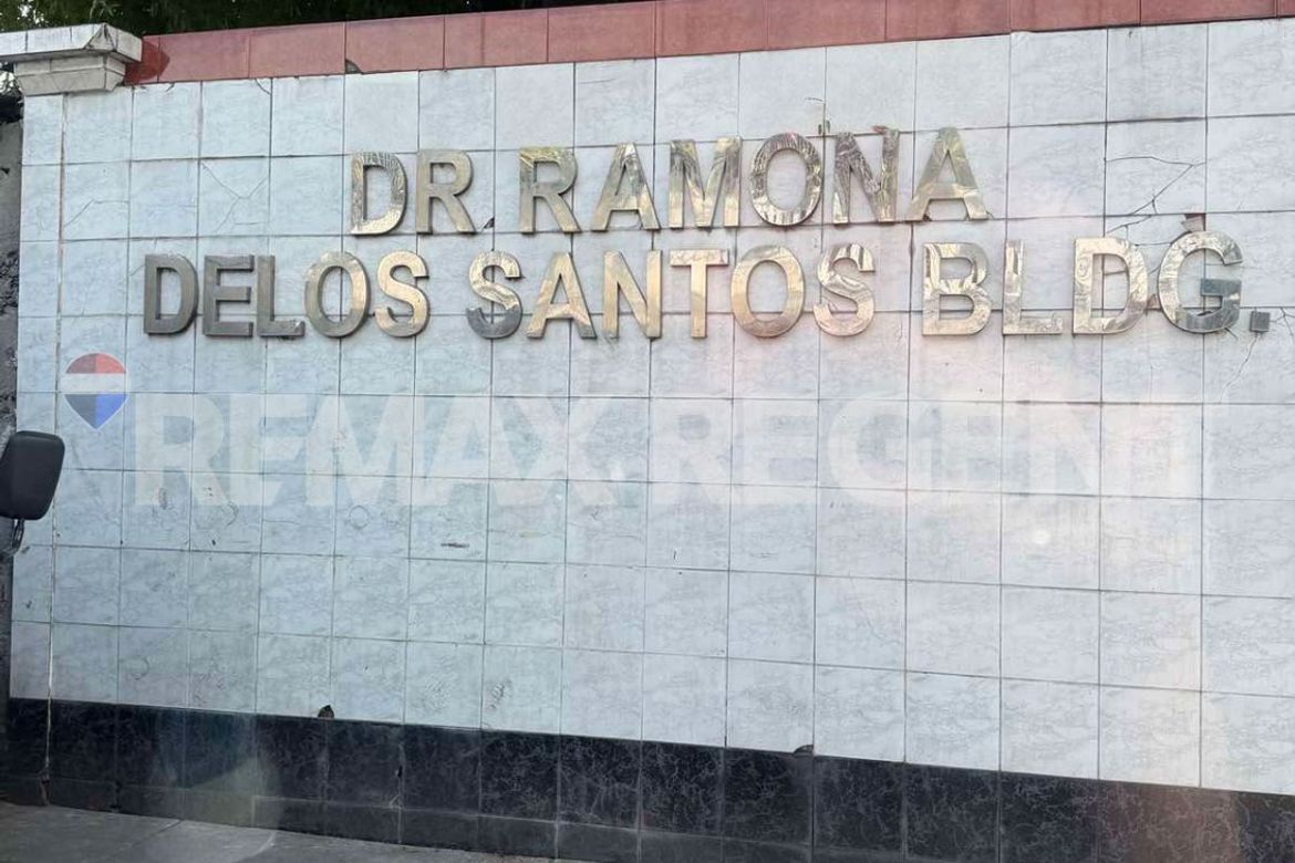 Commercial for Sale in Manila, Metro Manila near LRT-2 Legarda – photo 3