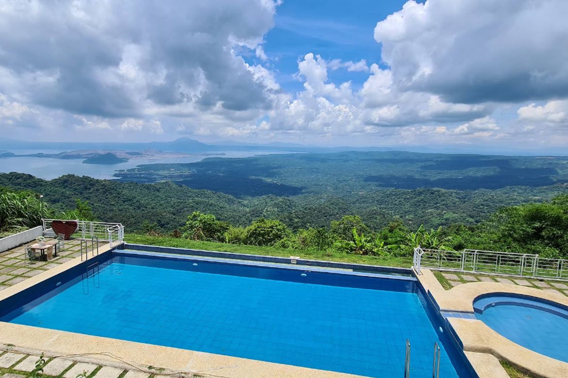 Commercial for Sale in Mendez Crossing East, Tagaytay, Cavite – photo 2