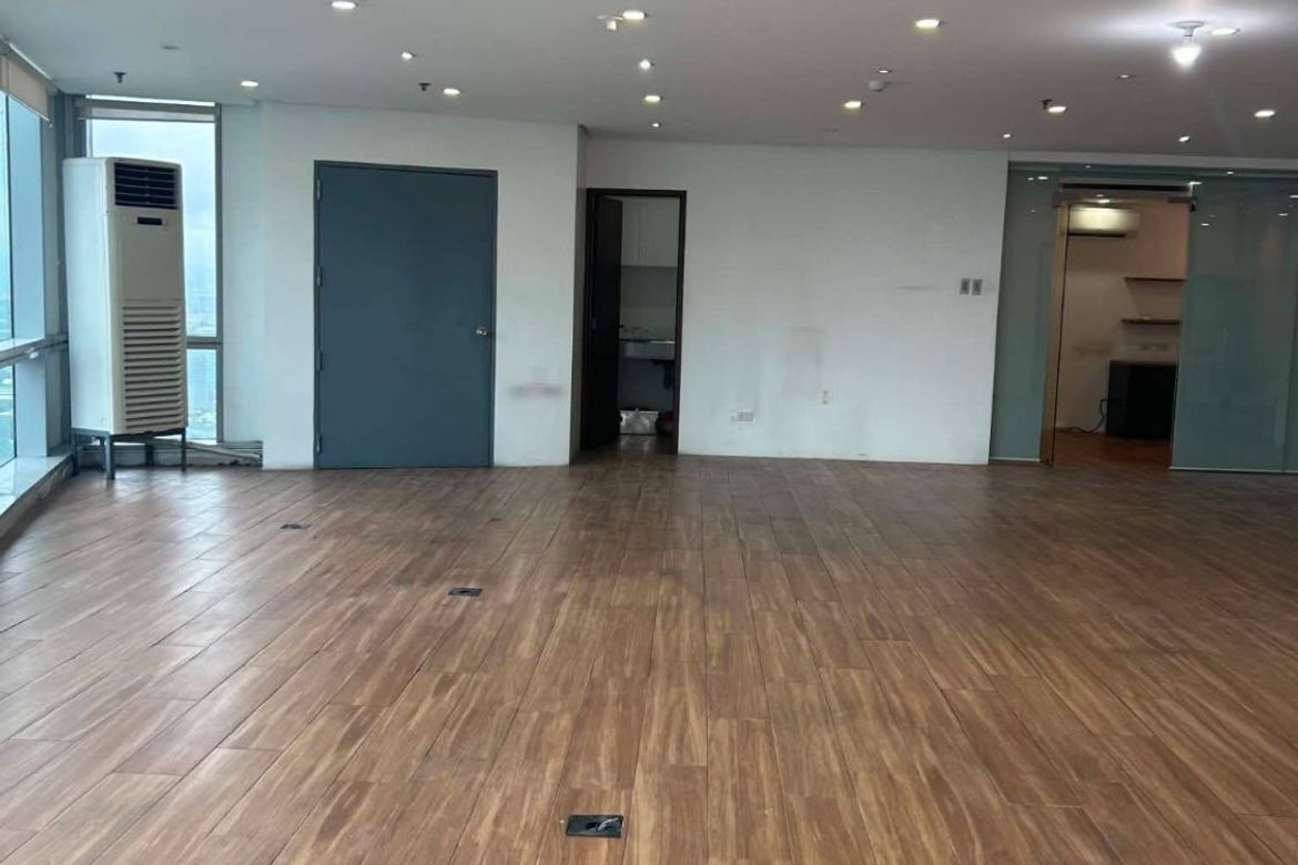 Commercial for Sale in One Corporate Center, San Antonio, Pasig, Metro Manila near MRT-3 Ortigas – photo 2