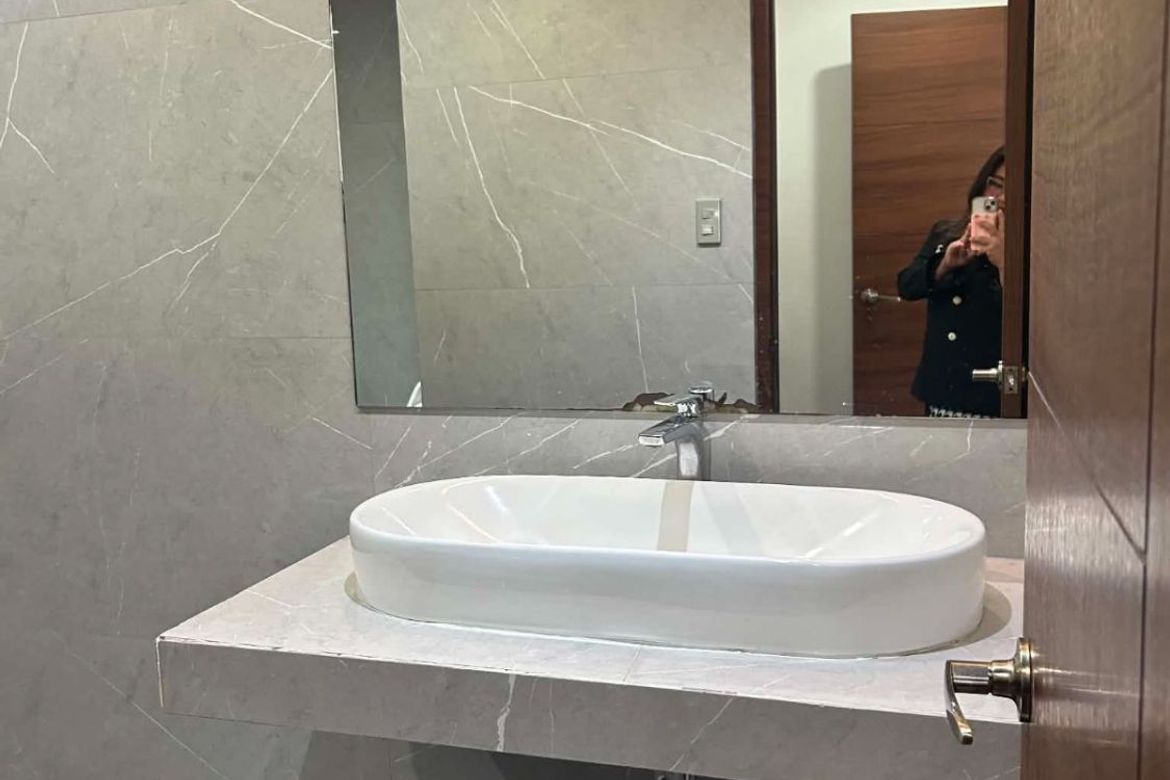 Commercial for Sale in One Corporate Center, San Antonio, Pasig, Metro Manila near MRT-3 Ortigas – photo 7