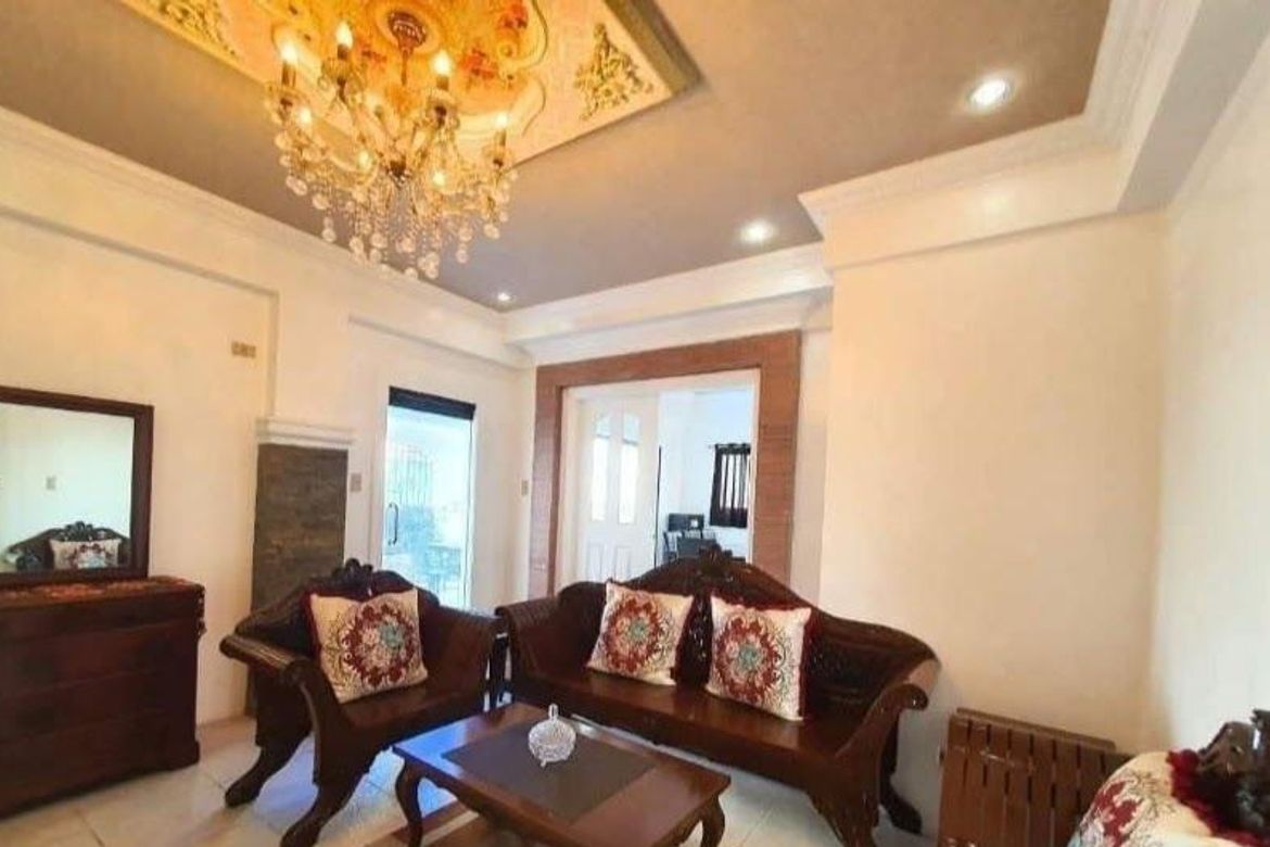 Commercial for Sale in Palanan, Makati, Metro Manila – photo 2