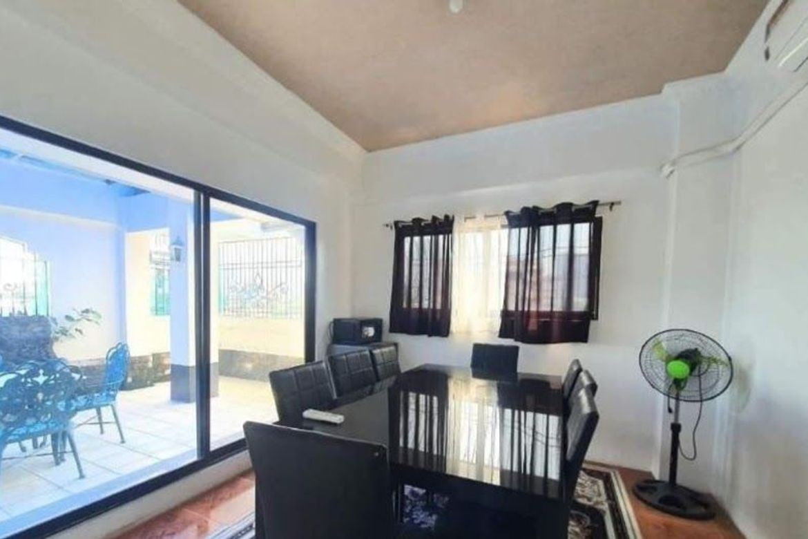 Commercial for Sale in Palanan, Makati, Metro Manila – photo 3