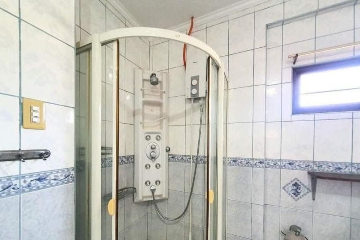 Commercial for Sale in Palanan, Makati, Metro Manila – photo 4