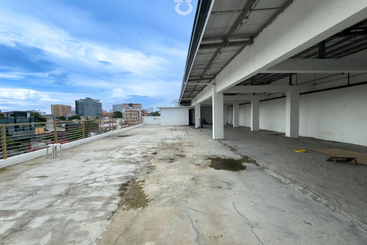 Commercial for Sale in Pasay, Metro Manila near MRT-3 Taft Avenue – photo 5