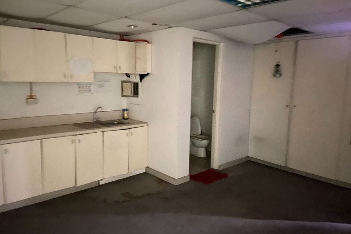 Commercial for Sale in Pio Del Pilar, Makati, Metro Manila – photo 5