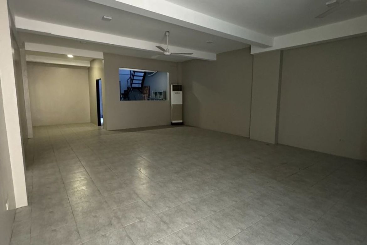 Commercial for Sale in Pio Del Pilar, Makati, Metro Manila – photo 3