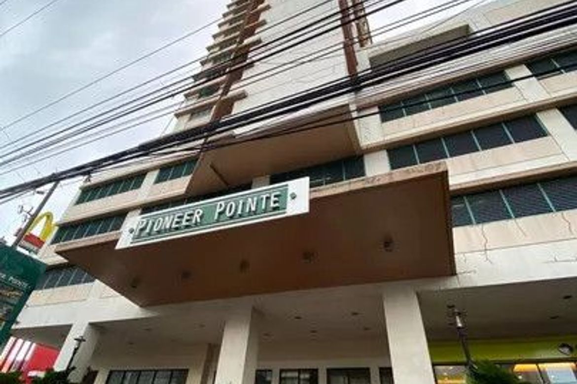 Commercial for Sale in Pioneer Pointe, Highway Hills, Mandaluyong, Metro Manila near MRT-3 Boni – photo 2