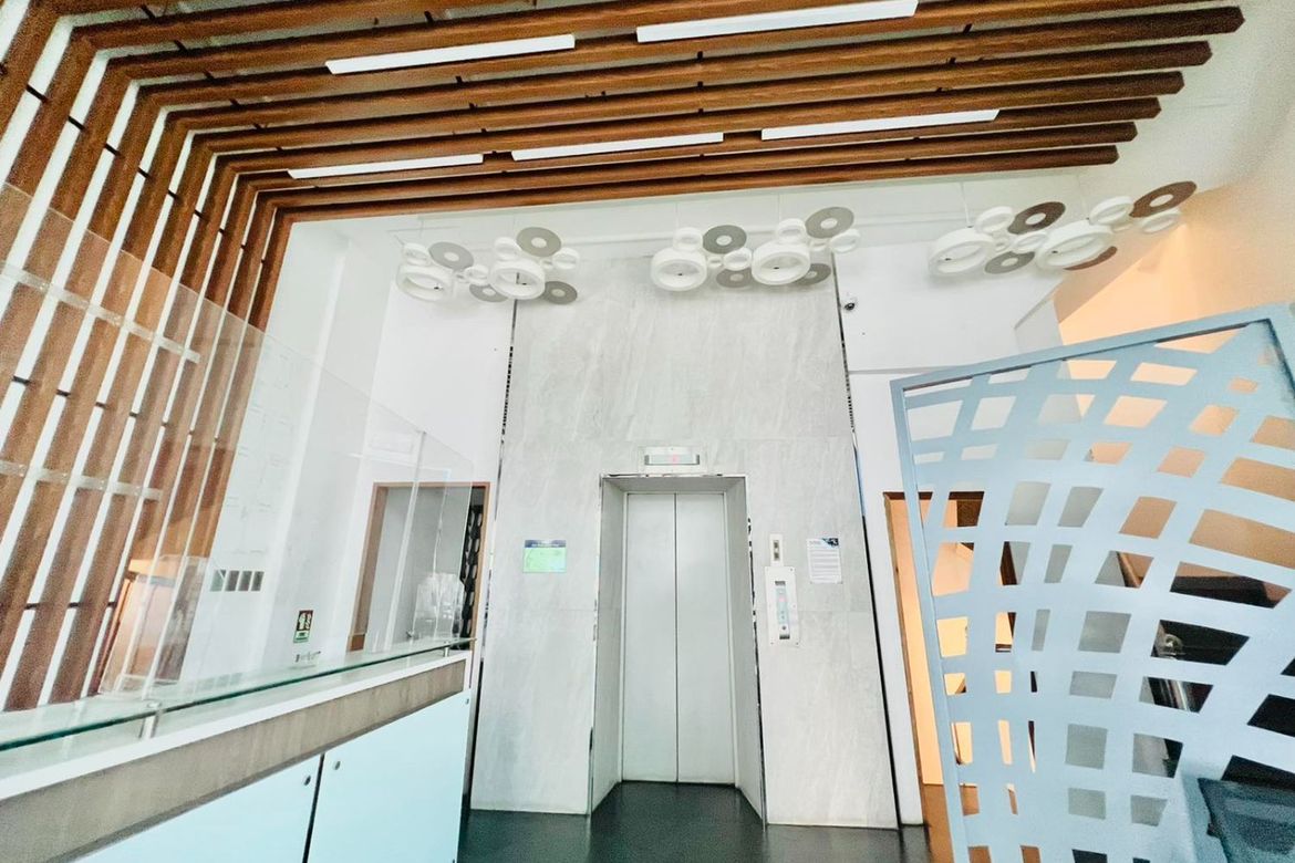 Commercial for Sale in Poblacion, Makati, Metro Manila – photo 2