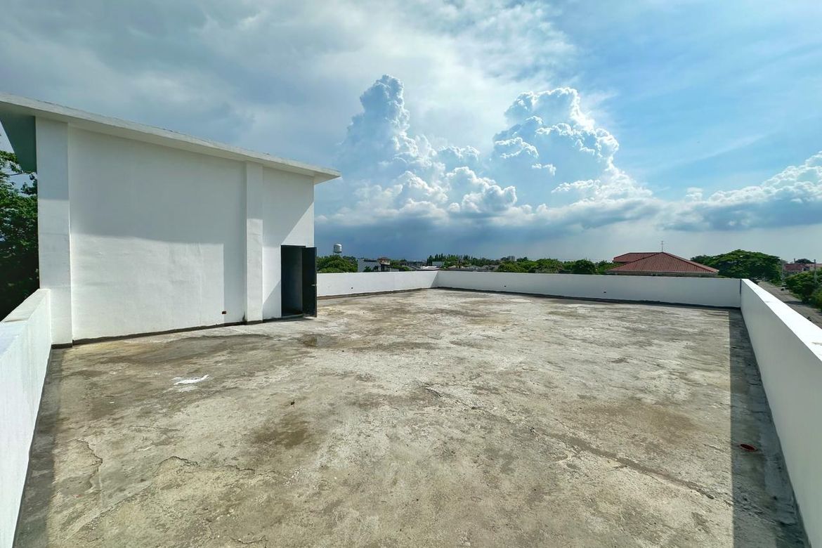 Commercial for Sale in Poblacion, Muntinlupa, Metro Manila – photo 7