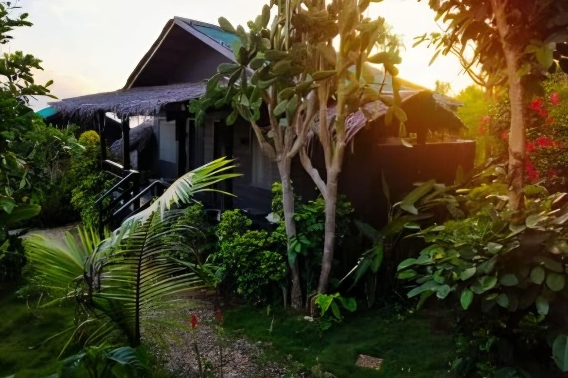 Commercial for Sale in Poblacion, San Juan, Siquijor – photo 2