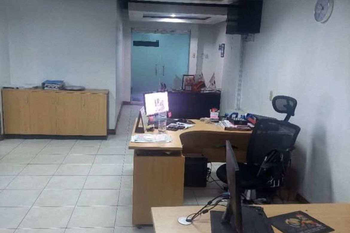 Commercial for Sale in Prestige Tower, San Antonio, Pasig, Metro Manila near MRT-3 Ortigas