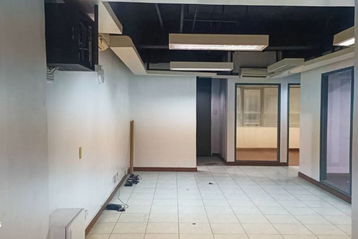 Commercial for Sale in Prestige Tower, San Antonio, Pasig, Metro Manila near MRT-3 Ortigas – photo 6