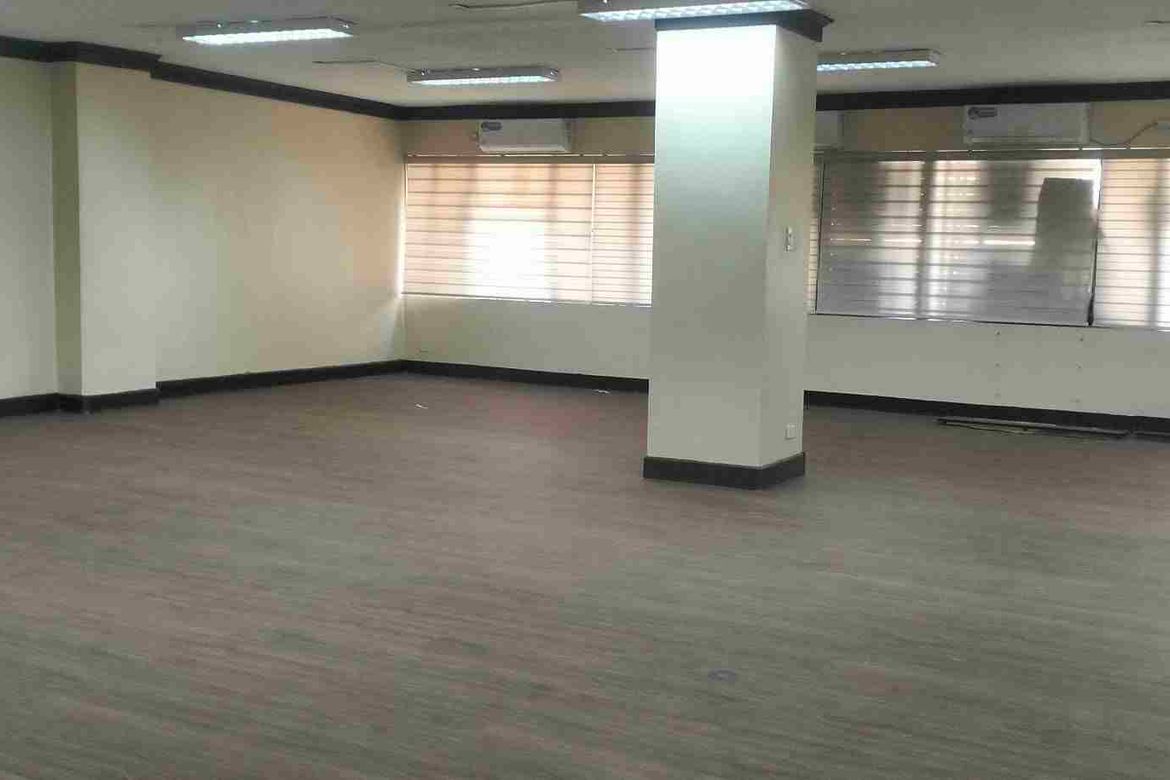 Commercial for Sale in San Lorenzo, Makati City – photo 4