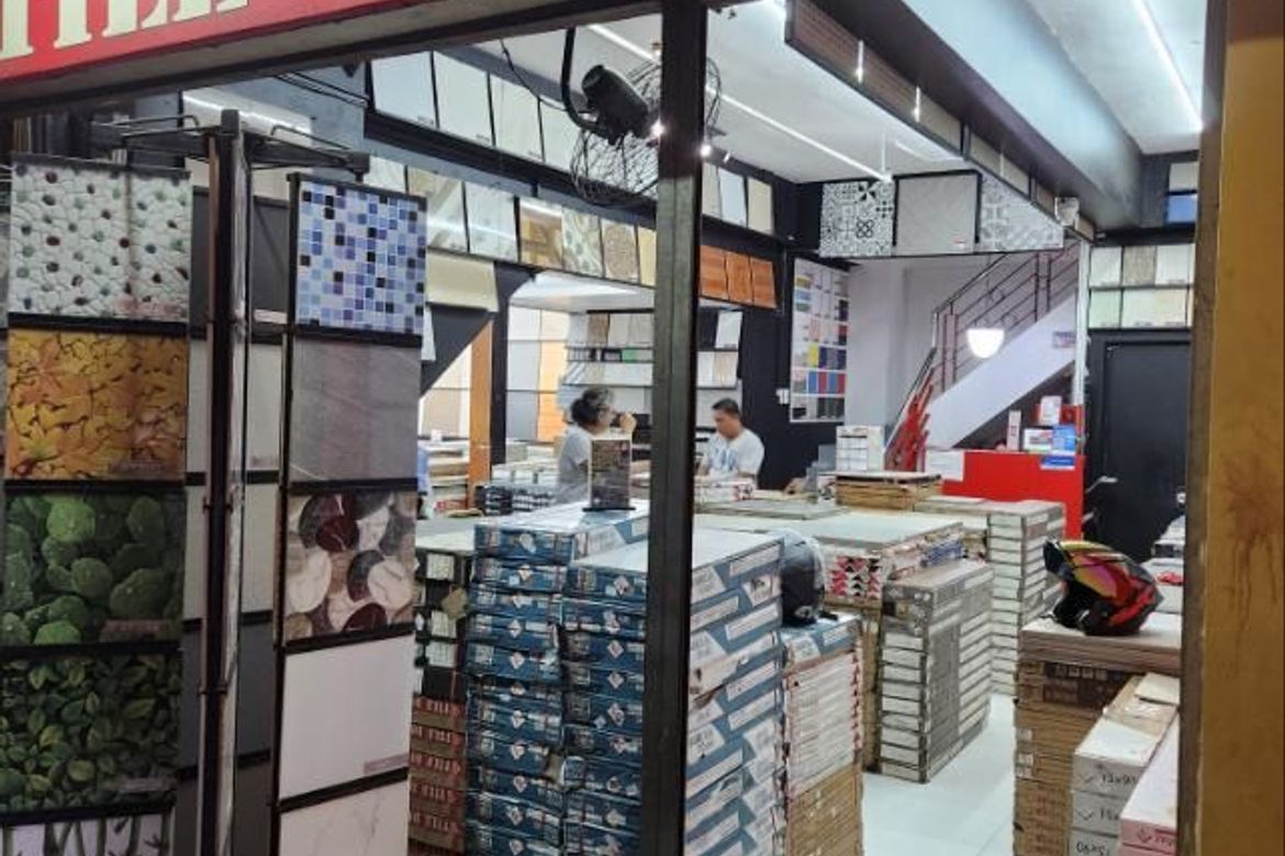Commercial for Sale in Santa Cruz, Manila, Metro Manila near LRT-2 Recto – photo 4