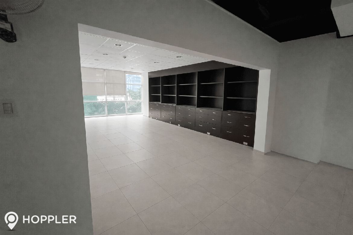 Commercial for Sale in Seibu Tower, BGC, Taguig, Metro Manila – photo 3