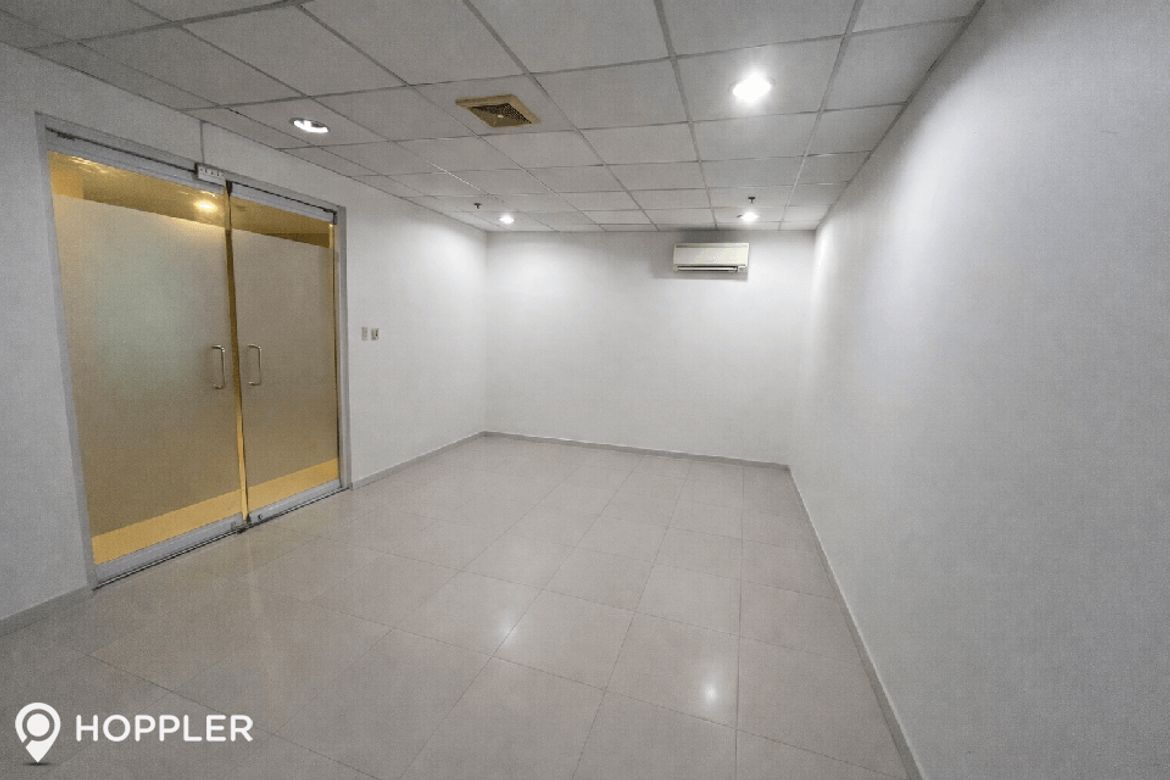 Commercial for Sale in Seibu Tower, BGC, Taguig, Metro Manila – photo 6