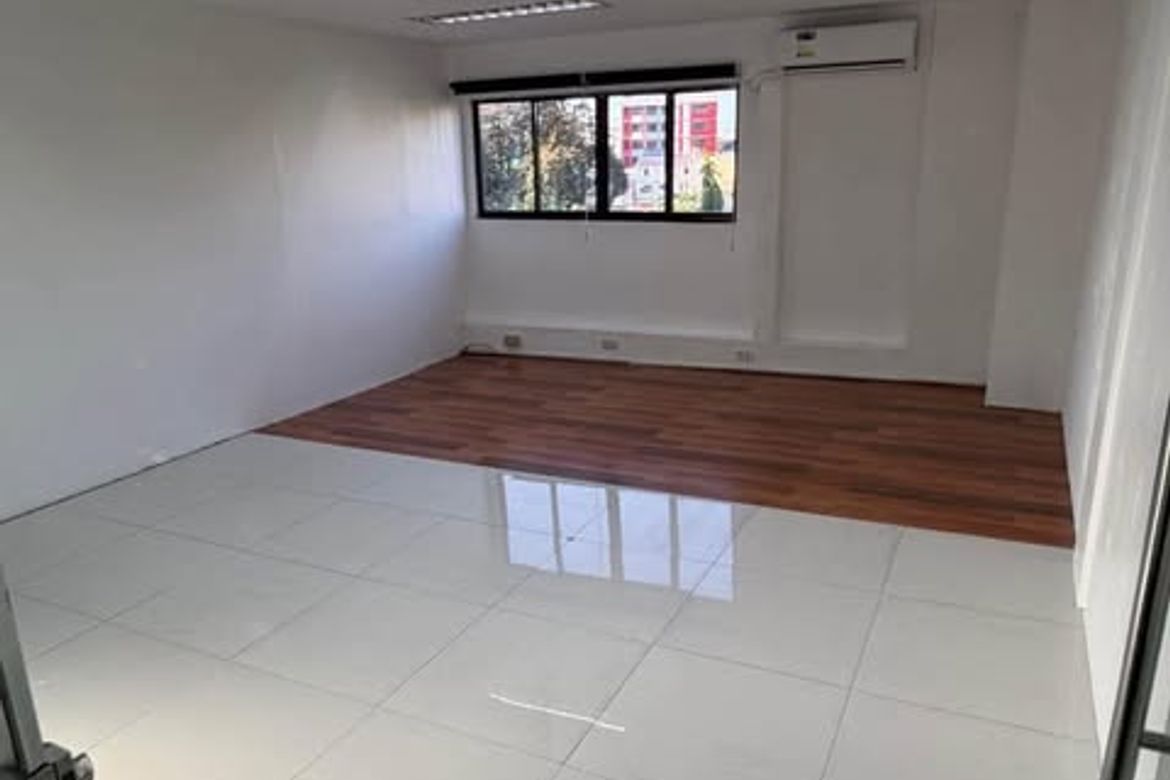 Commercial for Sale in Socorro, Quezon City, Metro Manila near LRT-2 Araneta Center-Cubao – photo 6