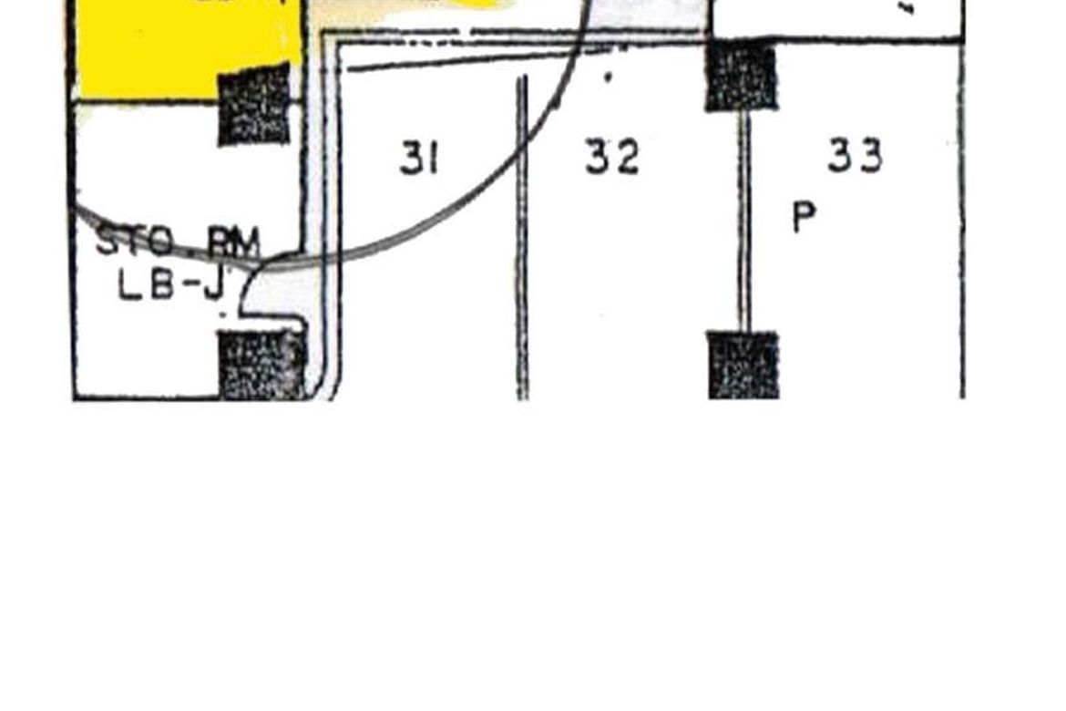 Commercial for Sale in Wack-Wack Greenhills, Mandaluyong, Metro Manila near MRT-3 Shaw Boulevard