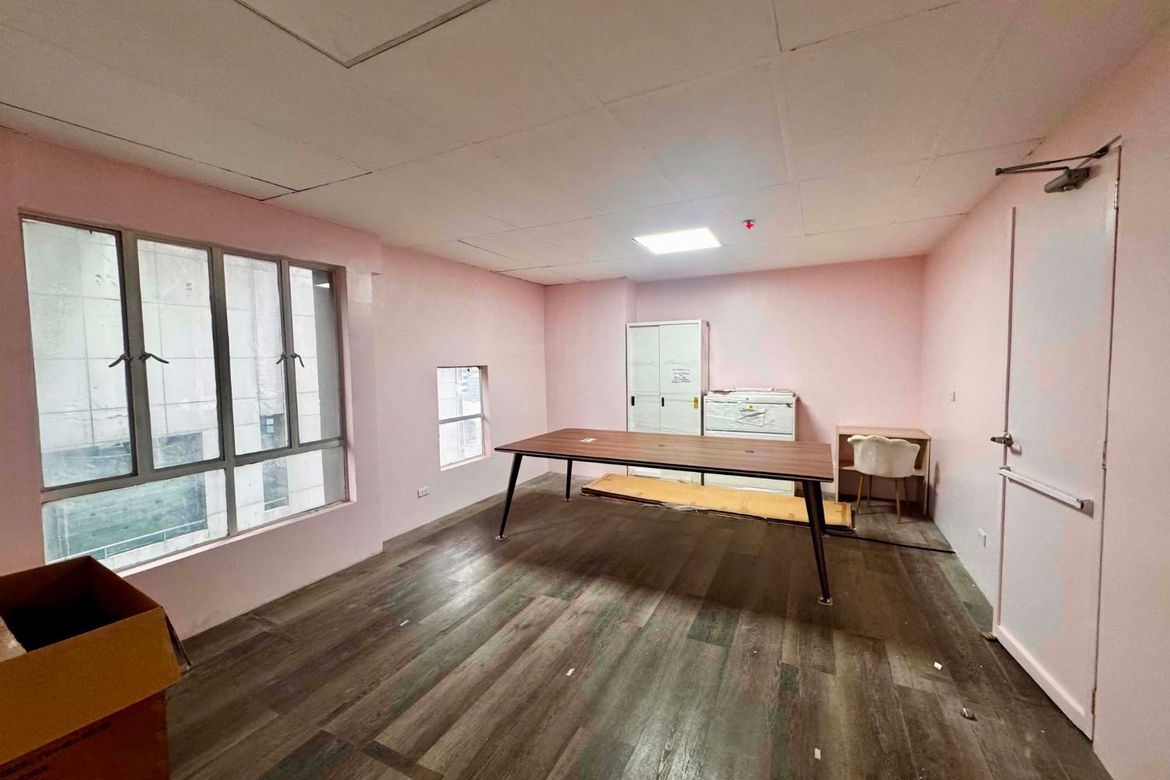 Commercial for Sale in Wack-Wack Greenhills, Mandaluyong, Metro Manila near MRT-3 Shaw Boulevard – photo 4