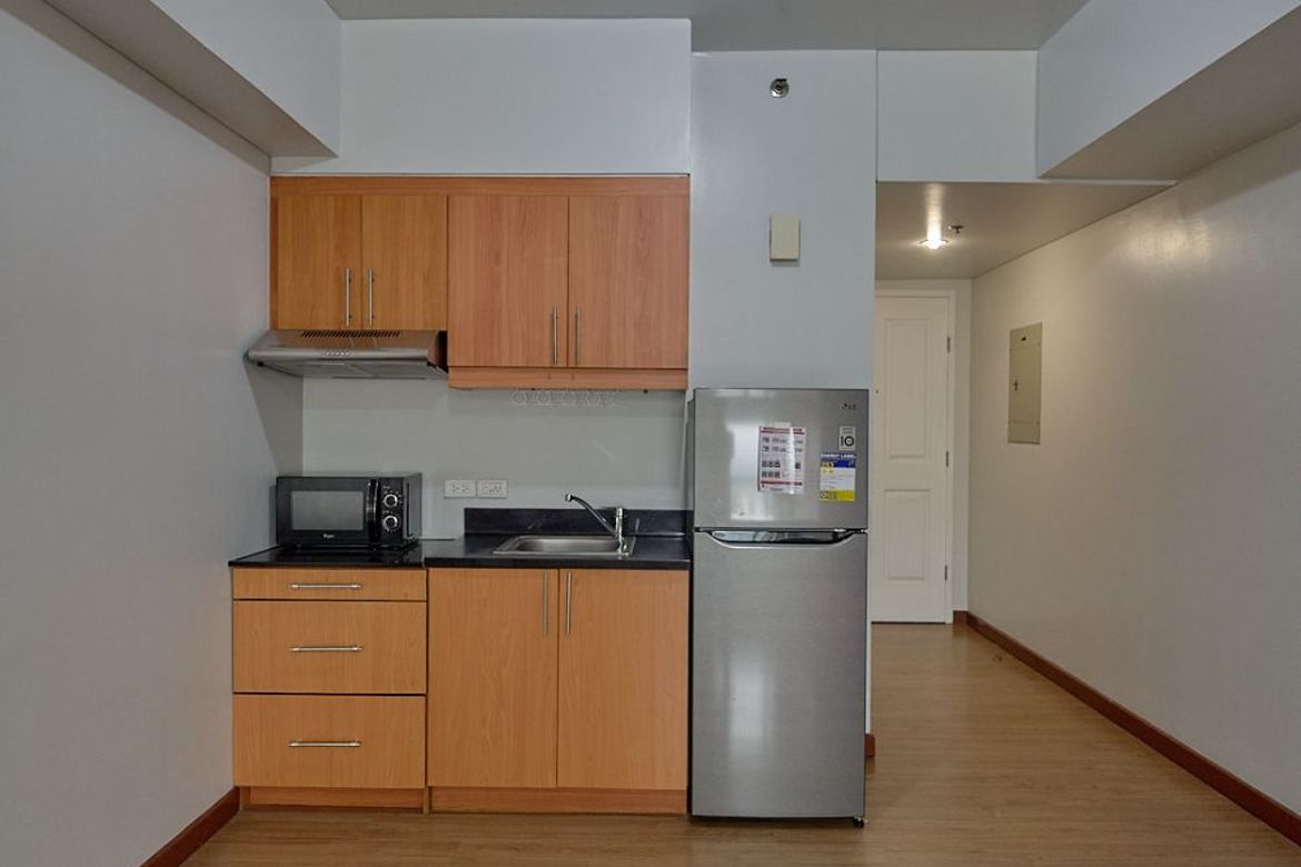Condo for Rent in Celadon Park, Santa Cruz, Manila, Metro Manila near LRT-1 Blumentritt photo 3