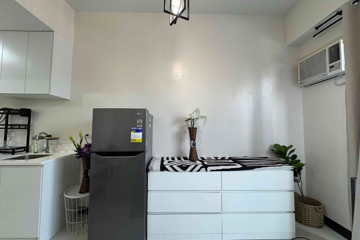 Condo for Rent in Don Jose, Santa Rosa, Laguna photo 2