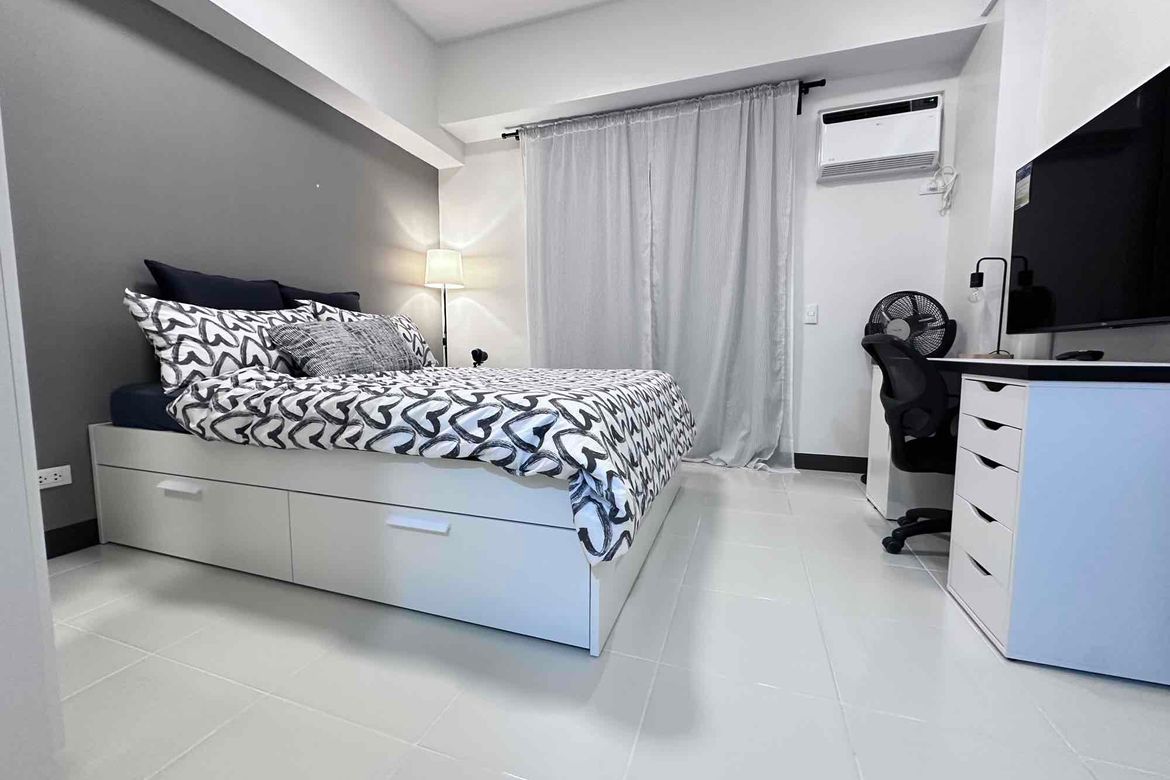 Condo for Rent in Don Jose, Santa Rosa, Laguna