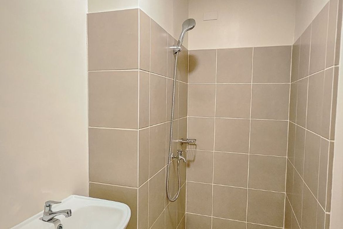 Condo for Rent in Hawthorne Heights by Vista Residences, Loyola Heights, Quezon City, Metro Manila near LRT-2 Katipunan photo 5