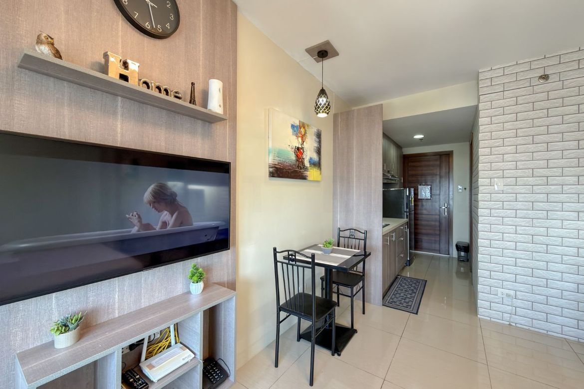 Condo for Rent in Horizons 101, Cogon Ramos, Cebu City, Cebu photo 7