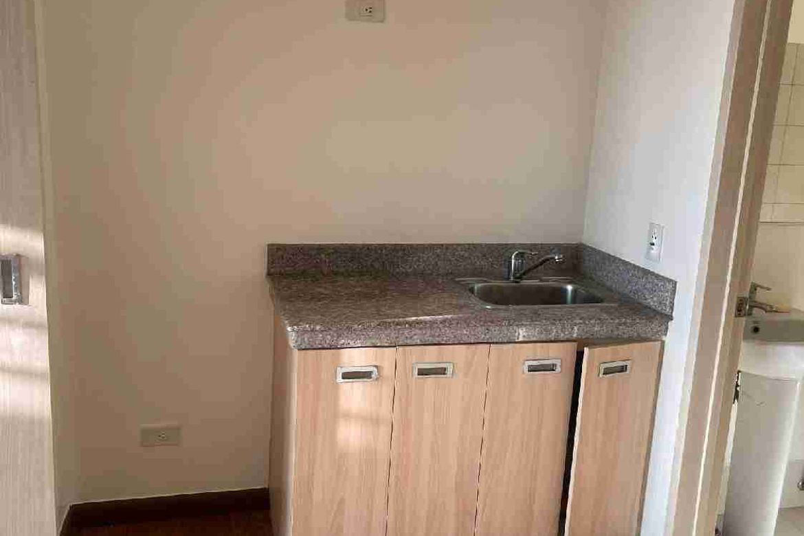 Condo for Rent in Kalusugan, Quezon City, Metro Manila photo 4