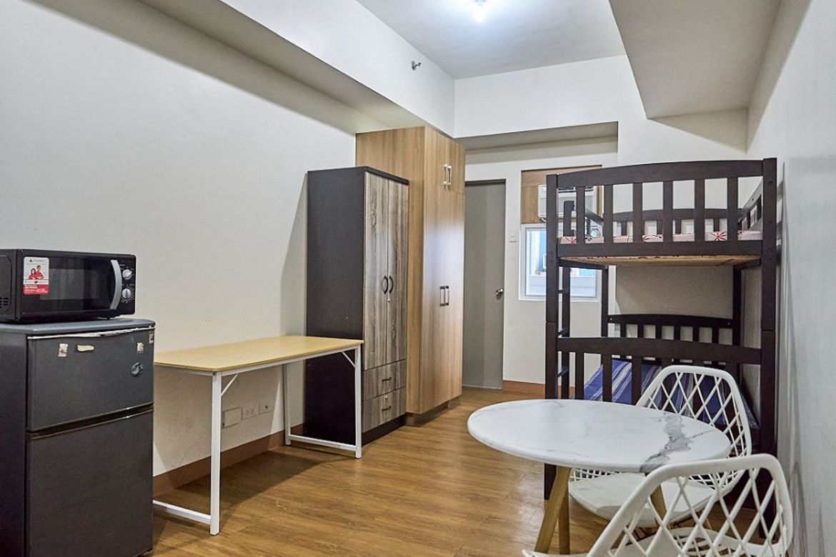 Condo for Rent in Loyola Heights, Quezon City, Metro Manila near LRT-2 Katipunan