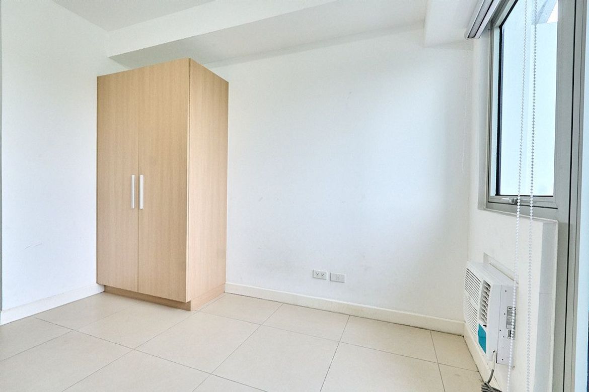 Condo for Rent in The Residences at Commonwealth Quezon City, Batasan Hills, Quezon City, Metro Manila photo 7