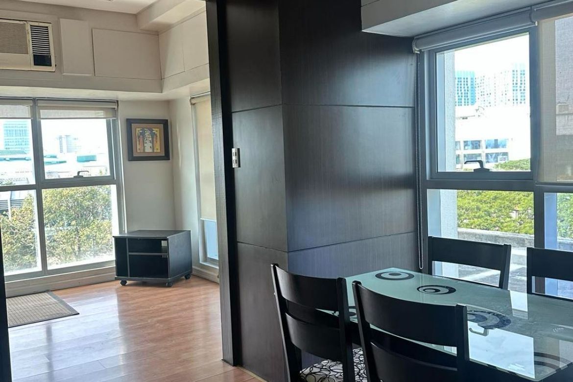 Condo for Sale in Alabang, Muntinlupa, Metro Manila