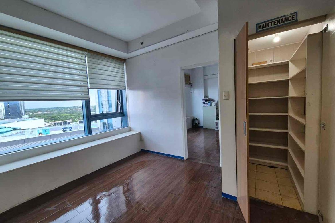 Condo for Sale in Alabang, Muntinlupa, Metro Manila – photo 8