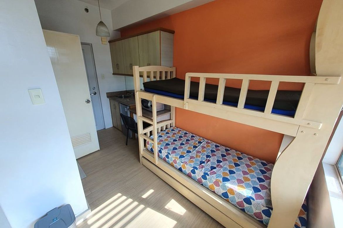 Condo for Sale in Alabang, Muntinlupa, Metro Manila