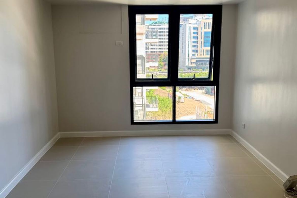 Condo for Sale in Almanza Dos, Las Piñas, Metro Manila