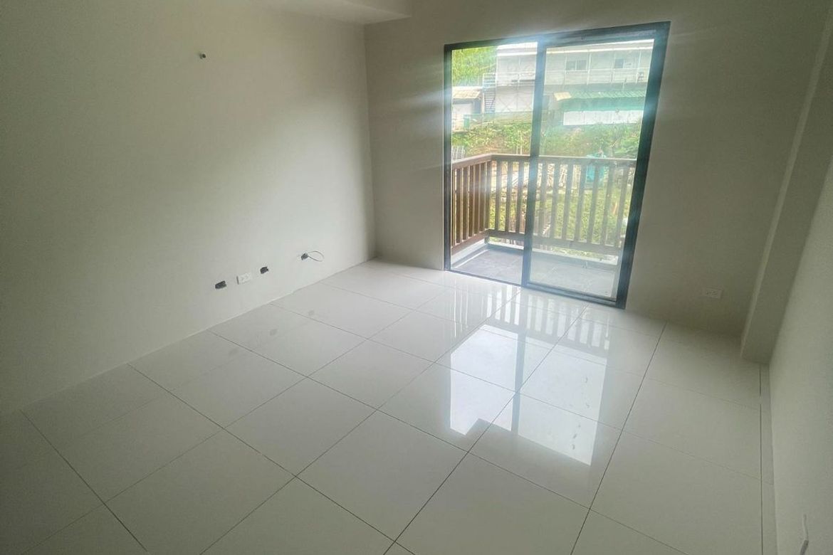 Condo for Sale in Alpine Villas, Iruhin South, Tagaytay, Cavite – photo 2