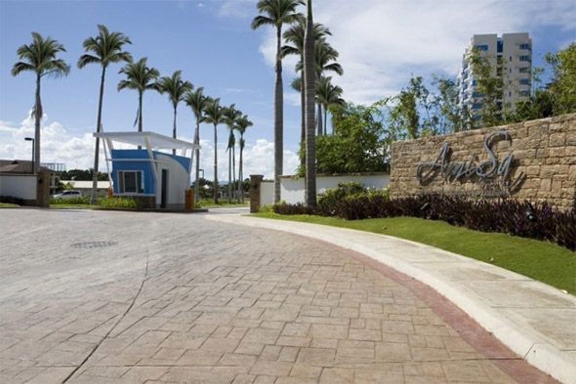 Condo for Sale in AmiSa Private Residences, Punta Engaño, Lapu-Lapu, Cebu