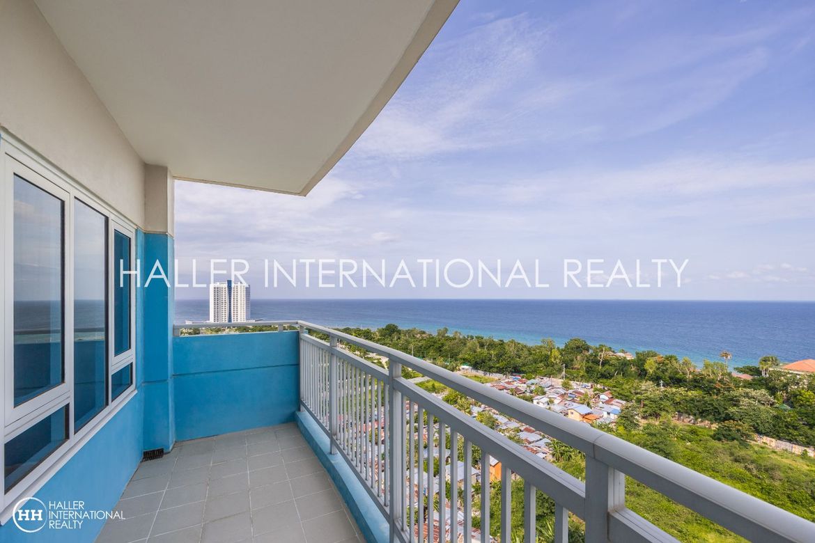Condo for Sale in AmiSa Private Residences, Punta Engaño, Lapu-Lapu, Cebu