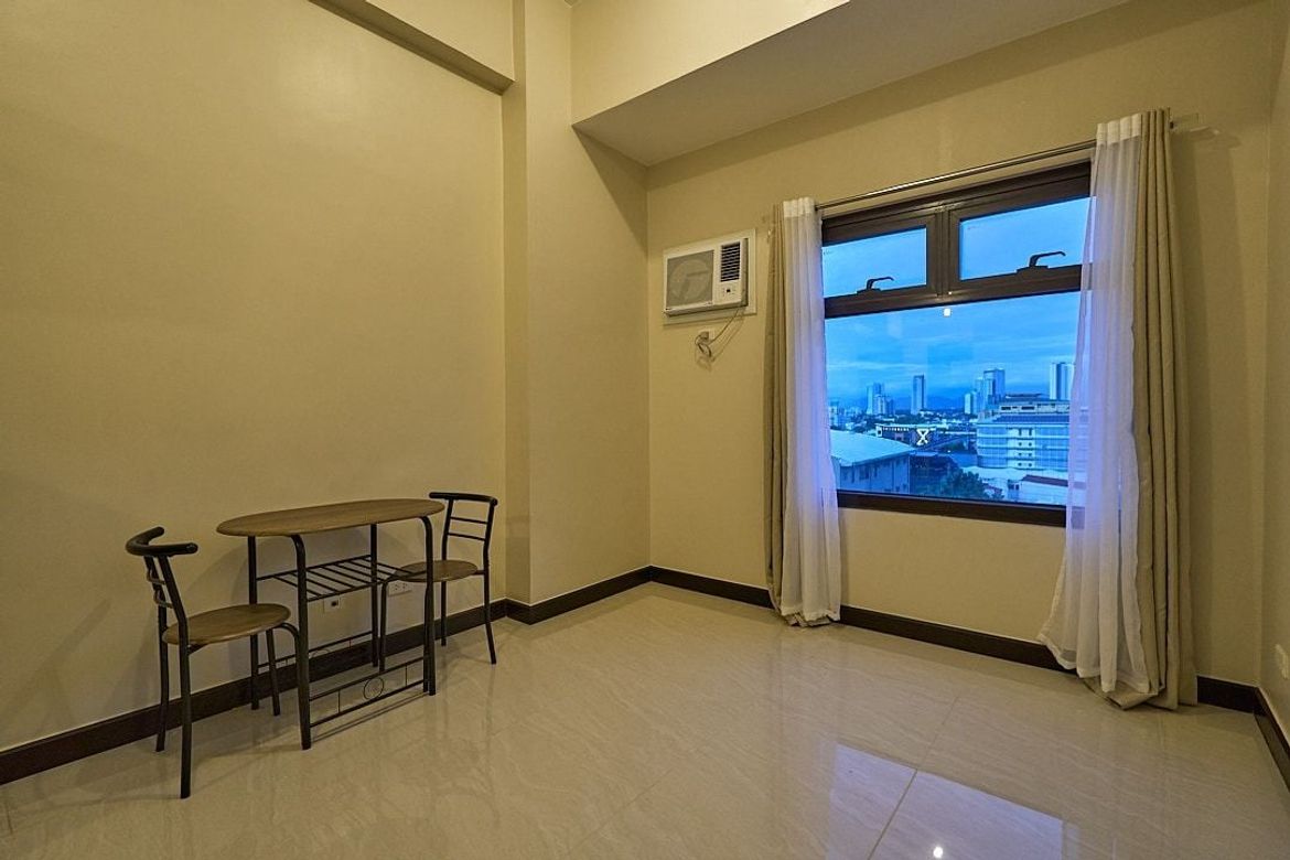 Condo for Sale in Aurora Escalades, San Roque, Quezon City, Metro Manila near LRT-2 Anonas