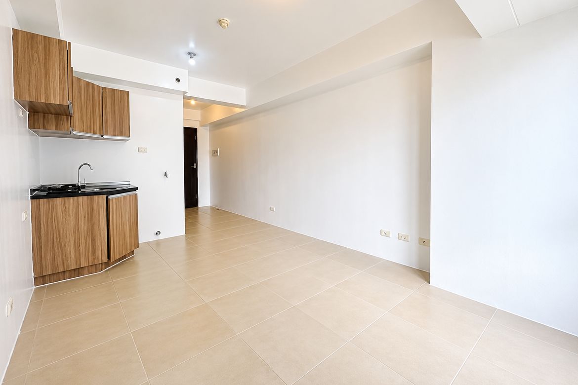 Condo for Sale in Avida Towers Asten, San Antonio, Makati, Metro Manila – photo 2