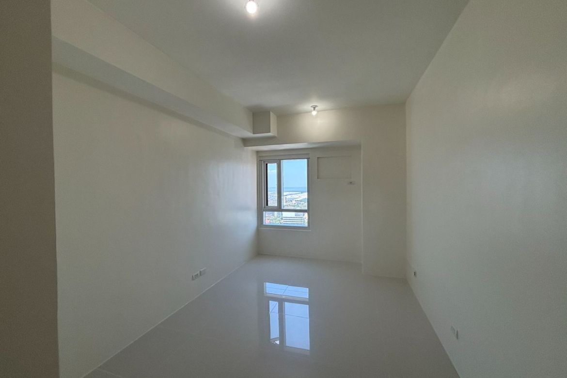 Condo for Sale in Barangay 28, Pasay, Metro Manila near LRT-1 Gil Puyat