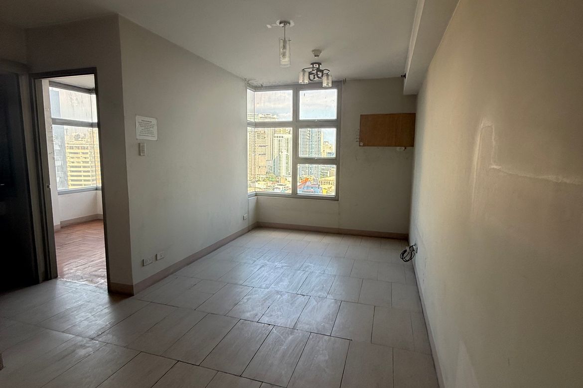 Condo for Sale in Barangay 5, Pasay, Metro Manila near LRT-1 Gil Puyat – photo 2