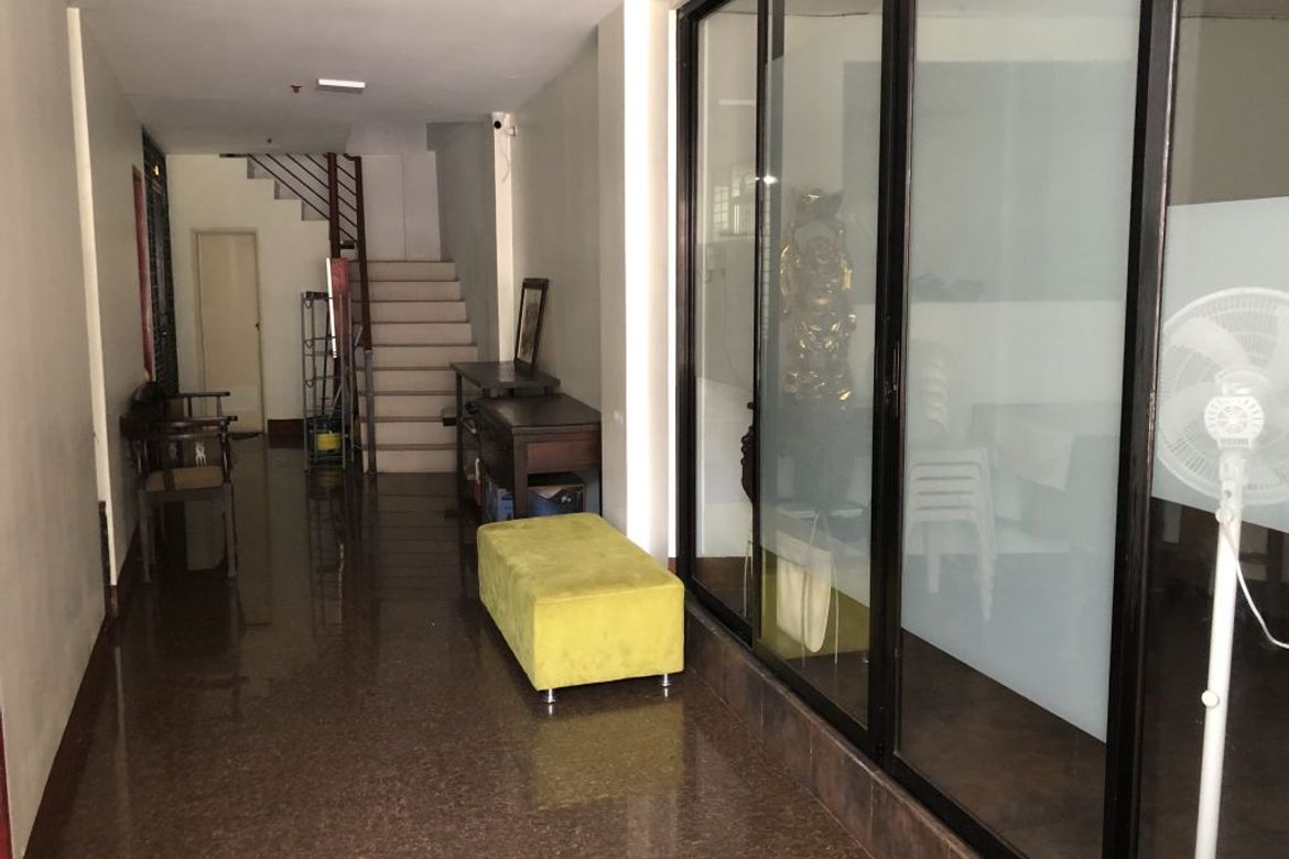 Condo for Sale in Barangay 97, Pasay, Metro Manila near MRT-3 Taft Avenue – photo 2
