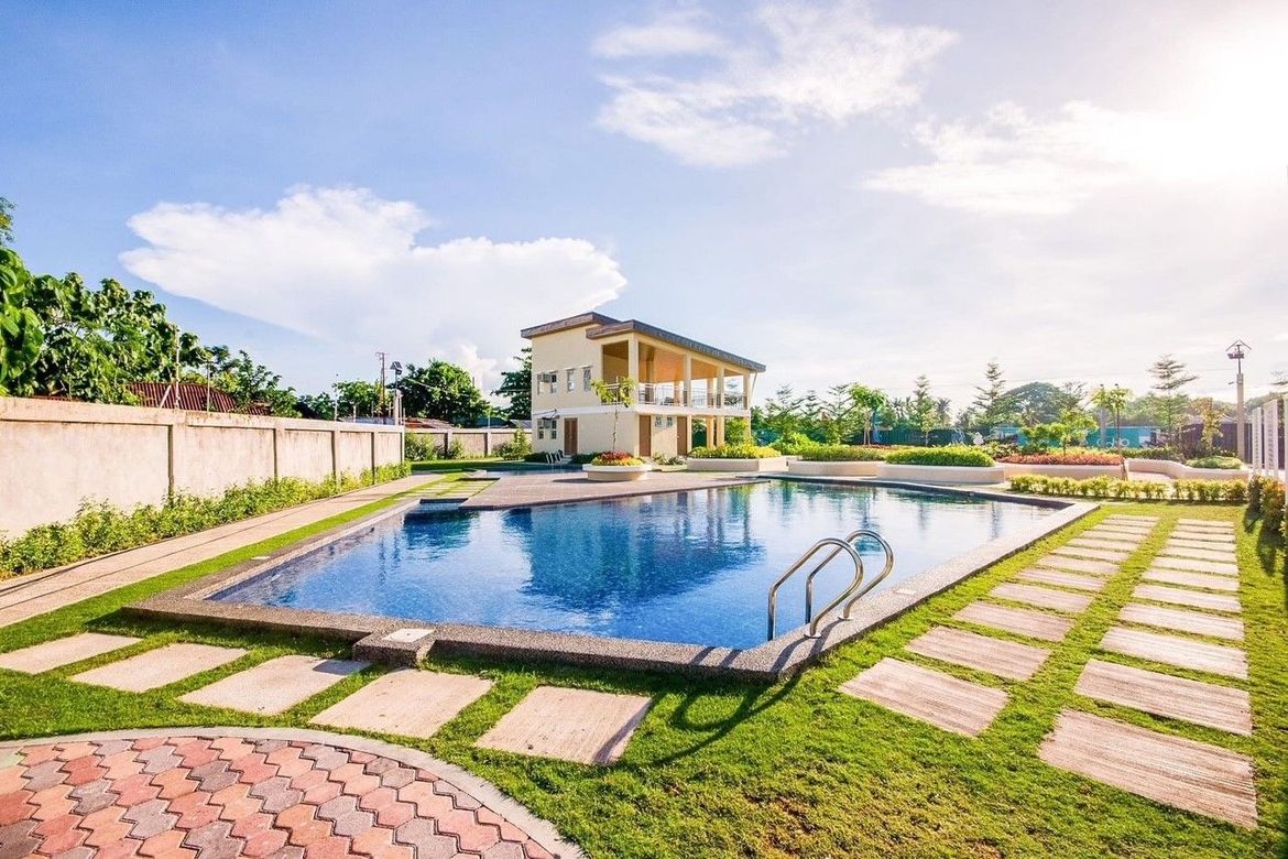 Condo for Sale in Basak, Lapu-Lapu, Cebu – photo 4