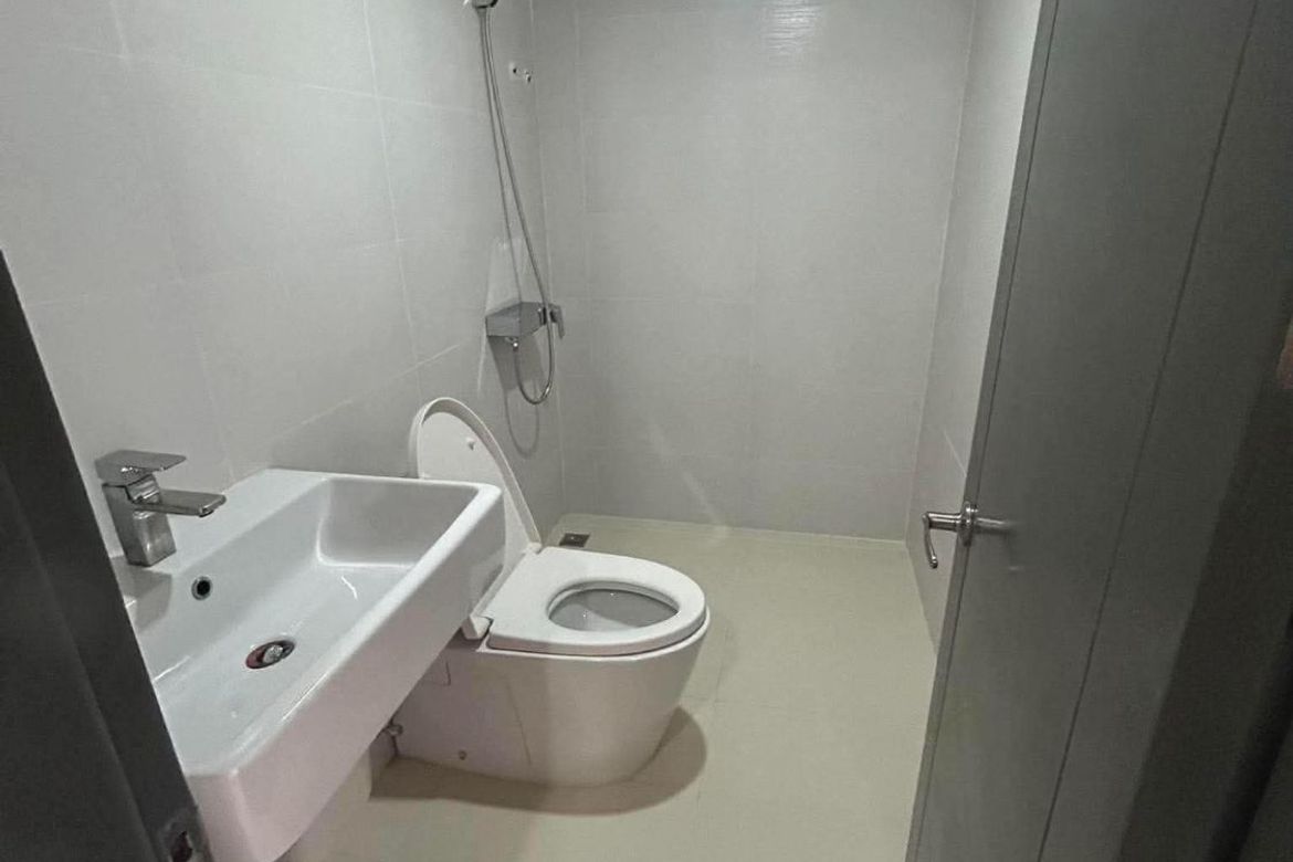 Condo for Sale in Base Line Premier, Capitol Site, Cebu City, Cebu – photo 4